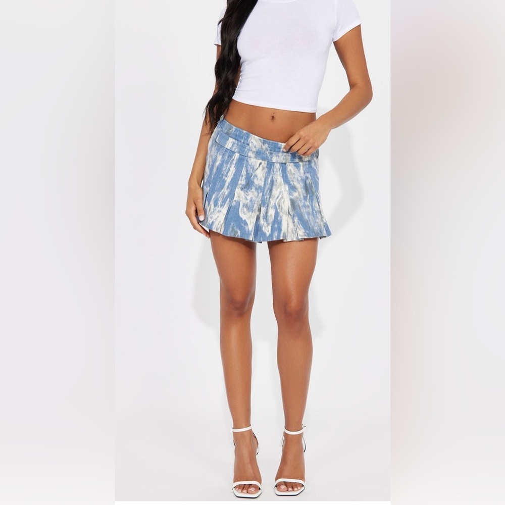 Fashion Nova Denim Blue and White Mini Skirt